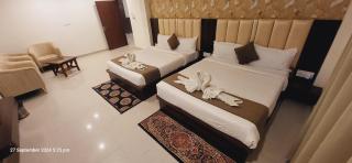 Neelkanth Hotel - 4