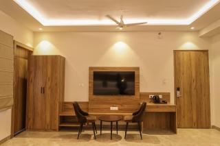 Hotel SS Grand - Kānpur - 4