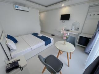 Vi An Hotel - Ho Chi Minh - 2