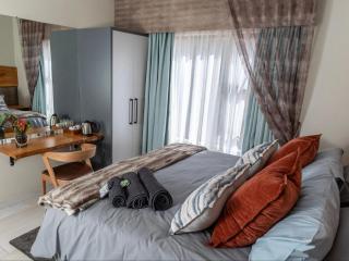 The Hank Maribashoek Adventure Lodge - Mokopane - 3