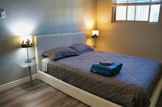 Spacious 2 bedroom in Beltline on the top floor - Calgary - 3