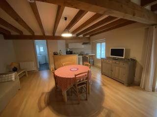 Appartement cosy 70m² avec WIFI près des Thermes Saint Roch - FR-1-541-141 - 1