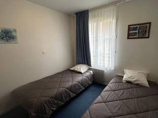 Appartement Résidence, Piscine, 200m des Thermes - FR-1-541-149 - 1