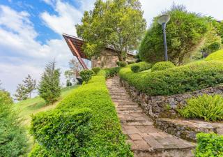 Gorilla Heights Lodge by NEWMARK - 3