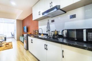 Luxe Studio with pool, gym and work space - 4