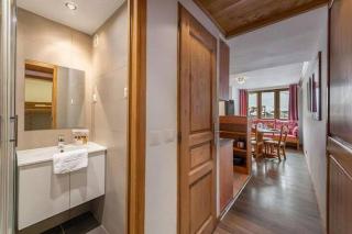 Arcelle Condo by Alpstays - 1