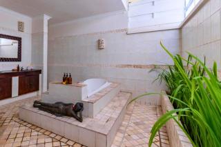 Onkita 4 BR Private Pool Villa ZN254 - Seminyak - 2