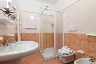 Budget Village Apartments - Porto Letizia - Porlezza - 5