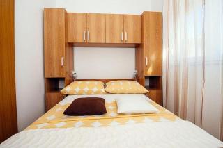 Apartments Perinic - Vrsi - 2