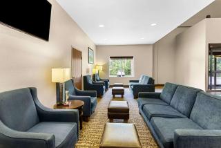 Comfort Suites Grayslake near Libertyville North - 4