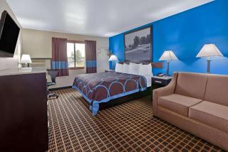 Rodeway Inn - Elkhart - 8