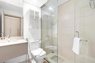 Silkhaus Studio in Water's Edge with Access to Canal - Abu Dhabi - 3