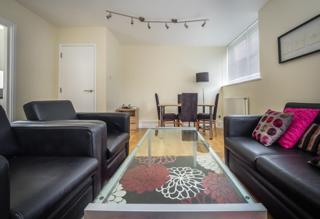 LSE Carr-Saunders Hall - 8