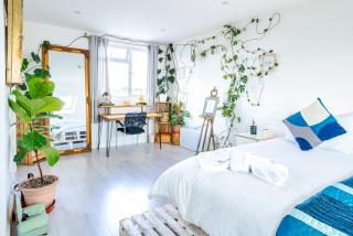 Romantic Hideaway Cozy Bedroom Retreat - Feltham - 8