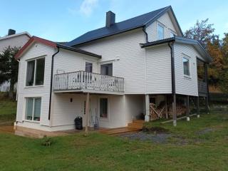 Great location for you! Apartment Natalie's - Skjervøy - 0