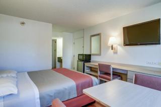 Motel 6-Greenwood Village, CO - Denver - South Tech Center - 3