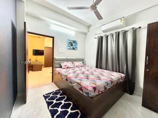 Cozy 2BHK Apt near Ruby Hospital & EM Bypass - 7