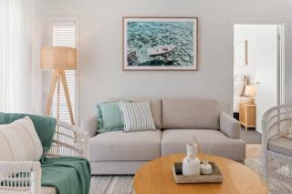 Surf, Relax & Unwind in Chiton - 0