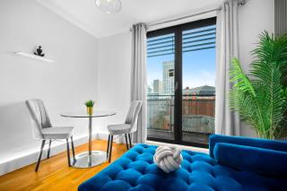 Chic City Centre Apartment - China Town - Balcony - Parking - Wifi - Netflix - 43A - Birmingham - 2