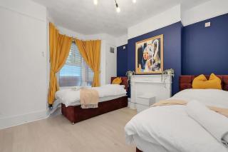 Enquires at The Panel by Harlington 8 Bed - Londra - 8
