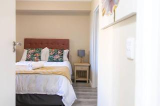 Colourful Canal Escape - Kapstadt - 2