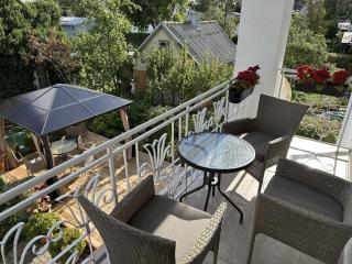 Apartamentai šalia baseino - 1