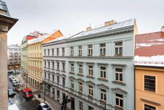 Welcoming Studio in Historic Prague - Prague - 3