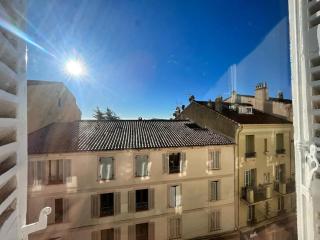 2 Bedroom apartment with AC - Hyères - 7