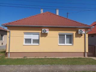 Sehr schönes Ferienhaus - Balatonújlak - 2