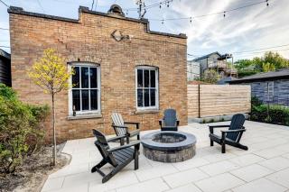 Stylish 2BR stunner in unbeatable location - Chicago - 9