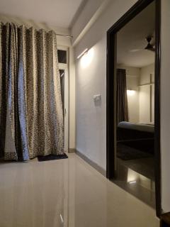 TAJ SERENITY-Cozy Apartment for 4 - 6