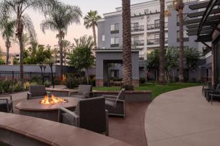 Courtyard Los Angeles Burbank Airport - Burbank - 6