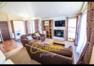 MP768 - Camber Sands Holiday Park - Huge Lodge - Small dog friendly - sleeps 8 - 2