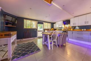 PMB Luxury Stays - Norwich - 0
