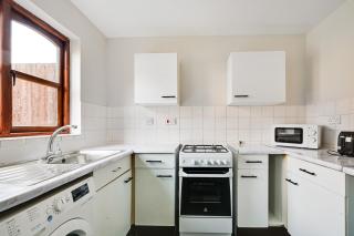 Luxe 2 Bed House in London- Free parking, Free Wifi, Big Garden - Londra - 8