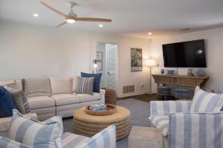 22 Sand Dollar Road | Koi Cottage - Hilton Head Island - 3