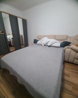 Central Stay - Târgu Neamț - 6