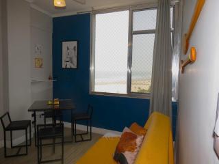 920 Vista Mar - Studio enfrente a Praia - WIFI - Restaurantes, Padaria e Mercadinho ao lado, Quiosques Bar com música ao vivo - Praia Grande - 8