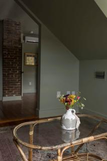 Third Floor Walkup King Suite includes Breakfast - Charleston - 5