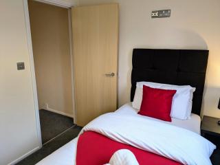 Tempting Telford 4 bed house - 3