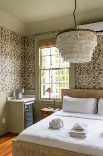 King Veranda Suite with Breakfast - Charleston - 8