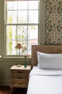 King Veranda Suite with Breakfast - Charleston - 1