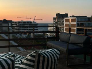Sea Point Open, Large & Romantic 1 Bed Apt - Cape Town - 6