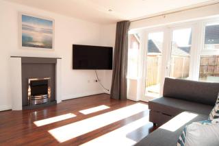 The Voyager - Newly Furnished Home - 8