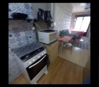 Casa da Nice Feijó com aptos kitnets mobiliados - Guaíba - 0