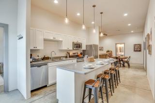 Tucson Fourplex Townhome Grill and Shared Hot Tub - Tucson - 1