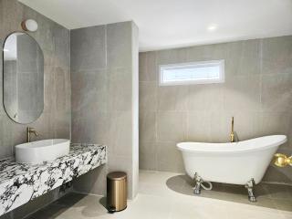 PB home Chinatown & MRT Watmangkon 5BR - - 4