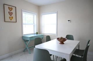 Central Getaway in Little Havana Near Airport, Wynwood, Calle 8 Brickell, Coral Gables and more , Fenced parking - 1