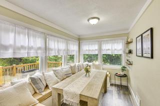 Less Than 1 Mi to Notre Dame Family-Friendly Home! - South Bend - 3