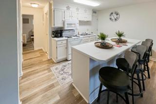 The Luxe Lakefront - Lake Ozark - 2